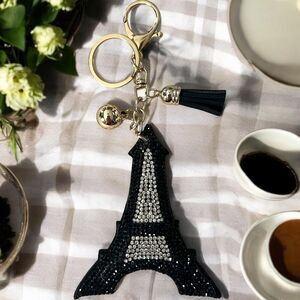Glamorous Faux Crystal Eiffel Tower Keychain - Unique Gift for Valentines Day